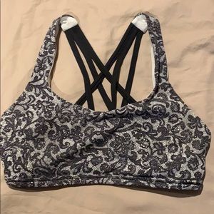 Lululemon Free to be Tranquil Sports Bra